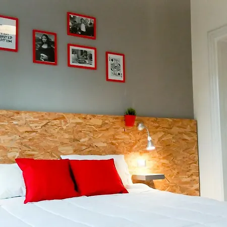Zero Station Guest house